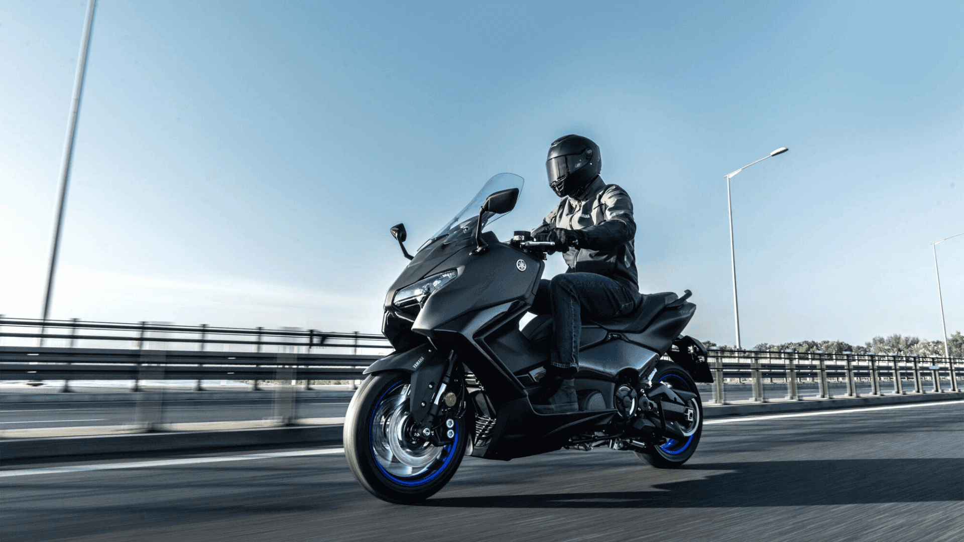 הכירו את המלך הבלתי מעורער של ימאהה T-MAX: הקטנוע הכי טוב