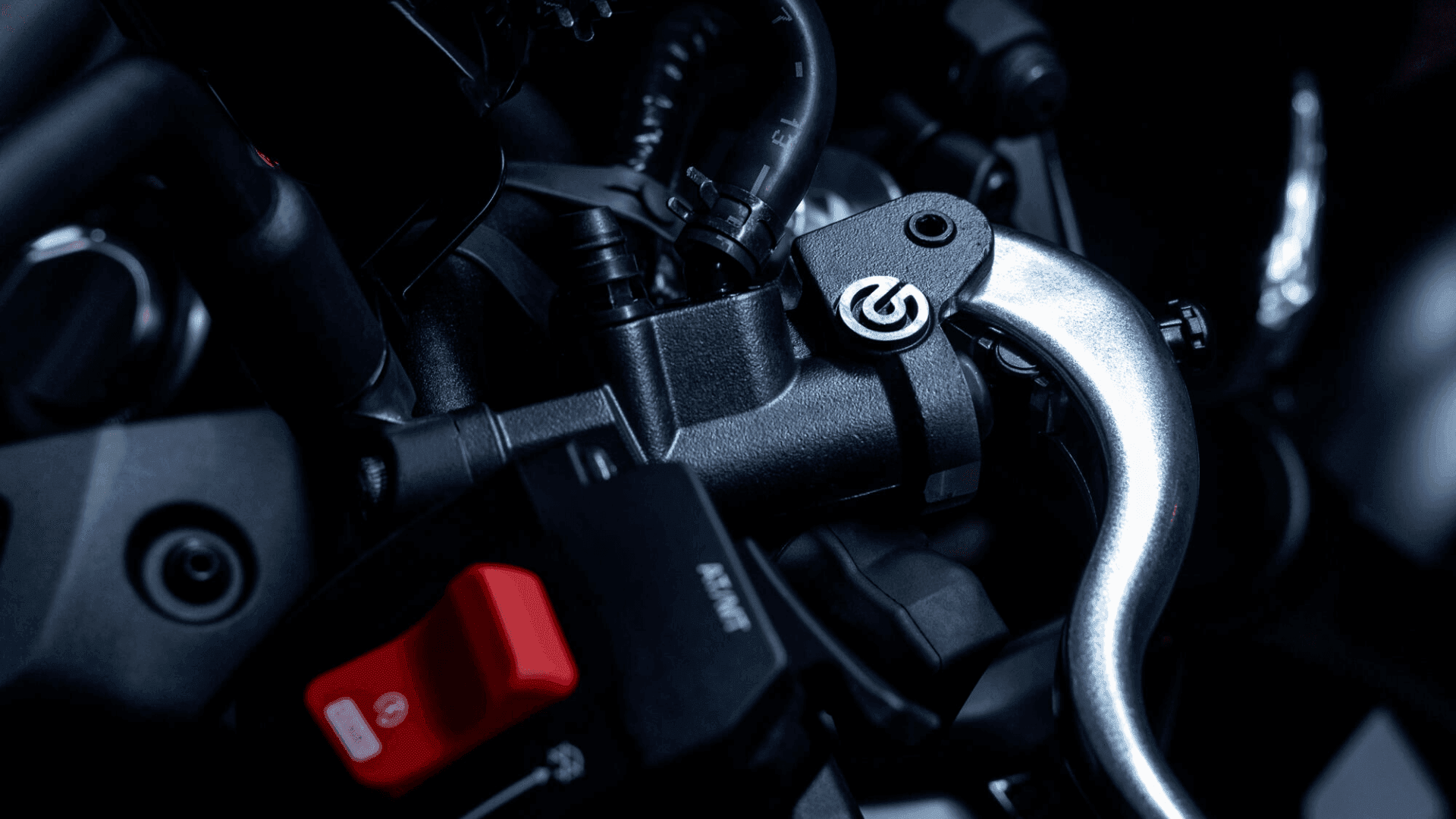 צילינדר ראשי BREMBO RADIAL