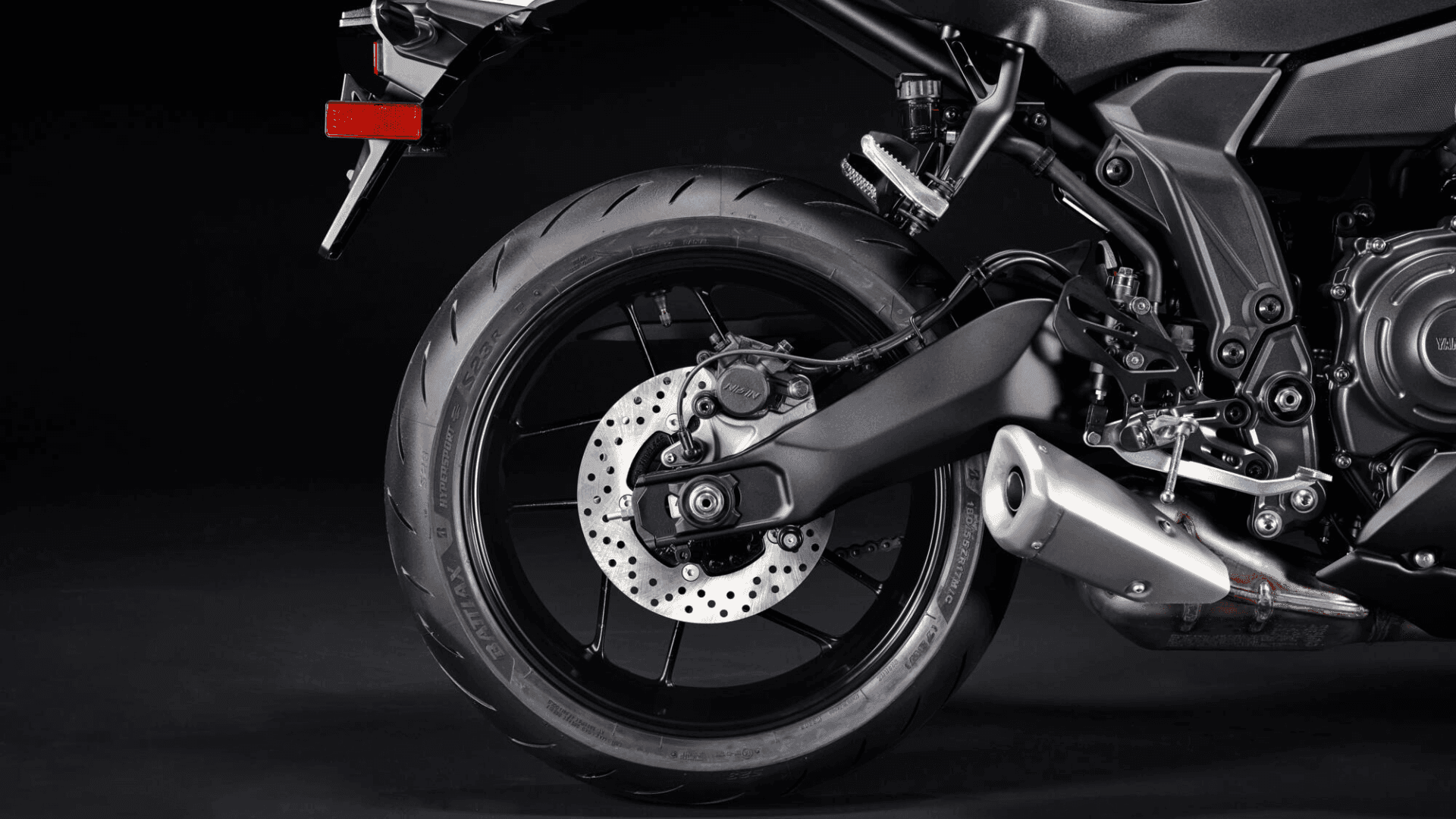 גלגלי SpinForged וצמיגי Bridgestone Battlax